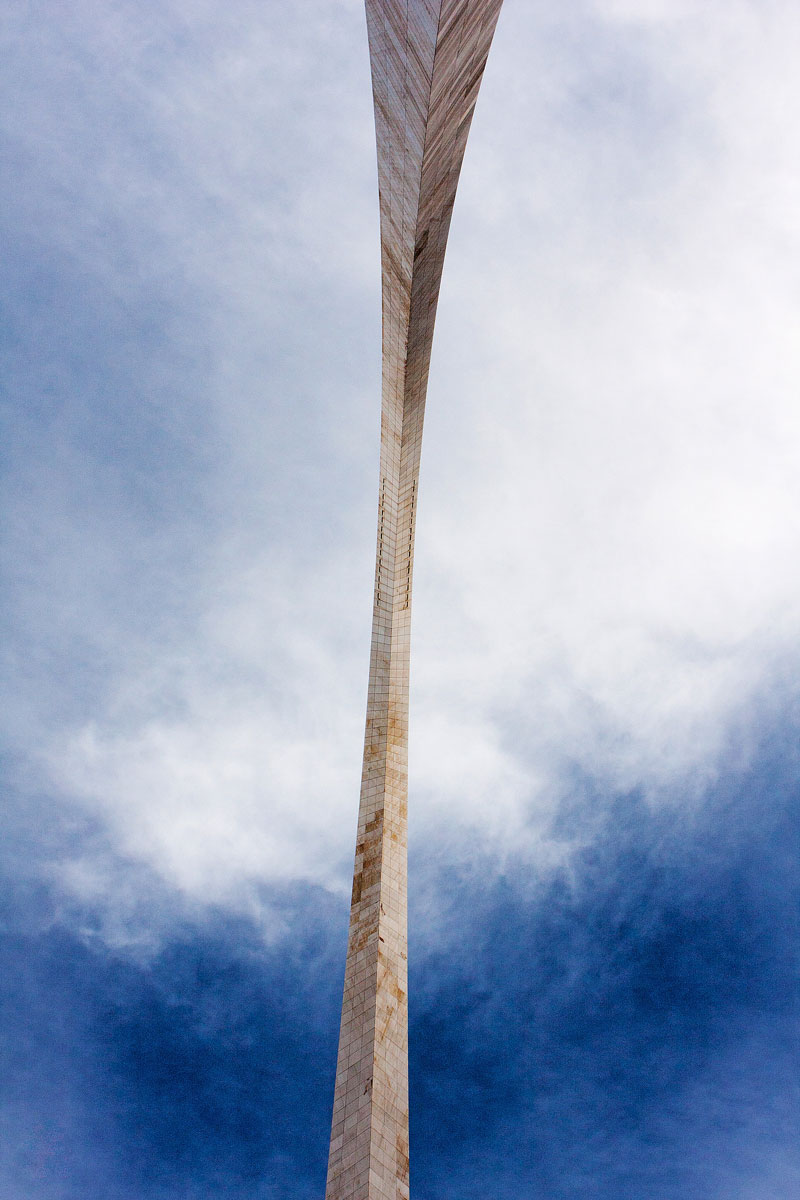 Looking up at Gateway to the West Arch St. Louis MO - Landscape Photography | SeanRose.com